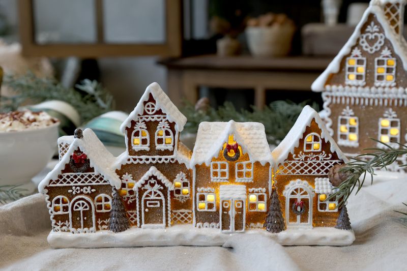 Noël Pepperkakehus m. LED