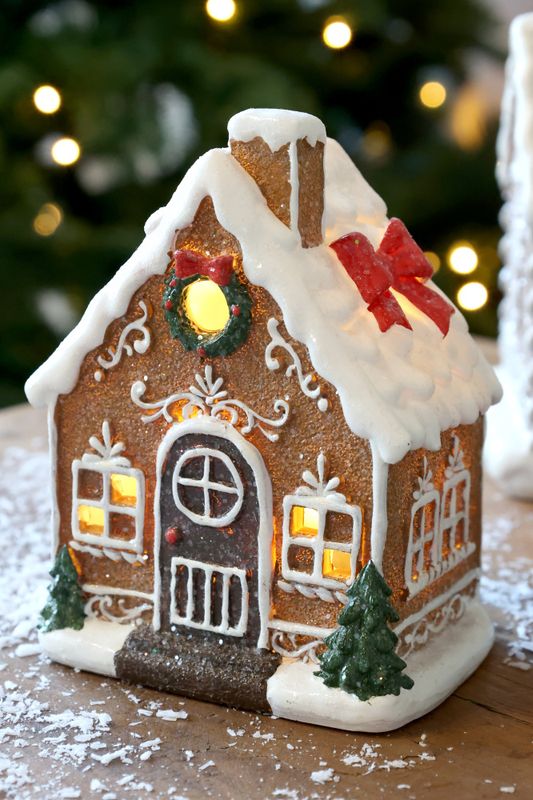 Noël Pepperkakehus m. LED