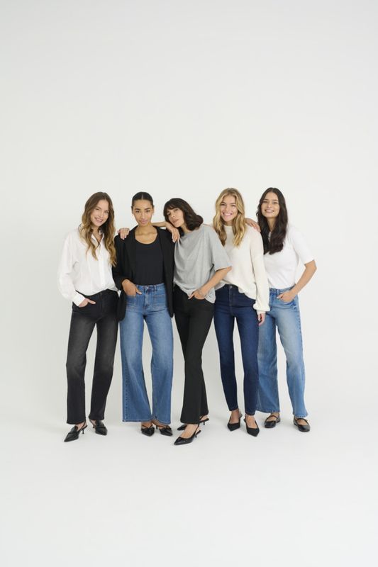 KAwillow HW Slim Fit Jeans 