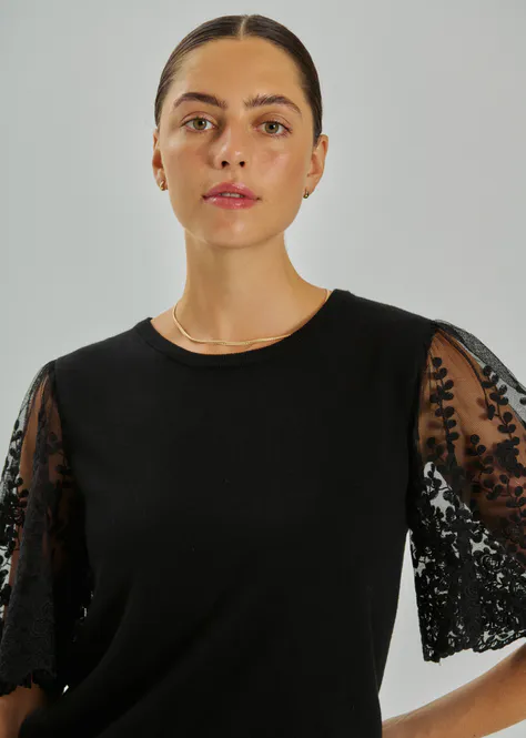 Hovedbilde FQDOTKA-PULLOVER