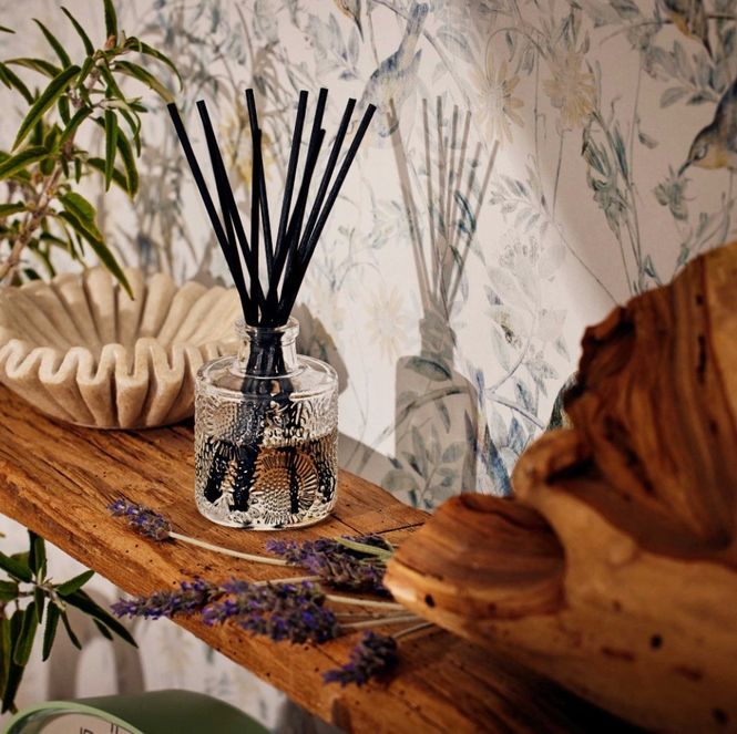 Hovedbilde Voluspa French cade lavendel Reed Diffuser 100ml