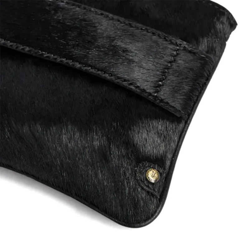 Clutch Jet Black