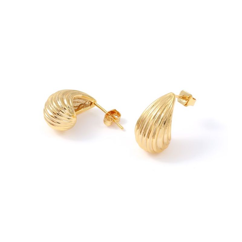 Marta - Dangling Drop Earrings - Gold                  