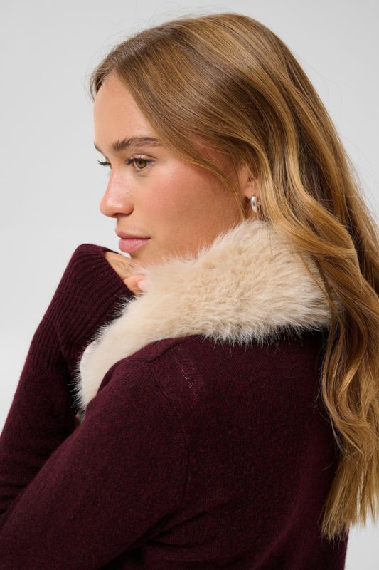 KAdelores Fakf fur Collar