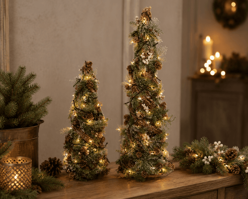 Juletre LED-lys kongler hvite bær h:62cm